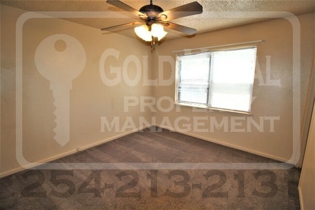 Building Photo - 804 Michelle Dr