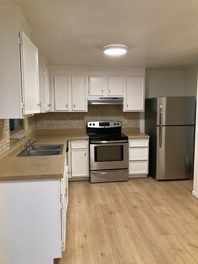 Building Photo - 4902 Cord Ct