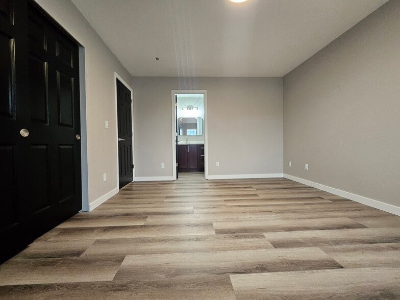 Building Photo - 1355 Yost Cir NE