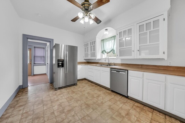 Building Photo - 1309 St Marys Blvd