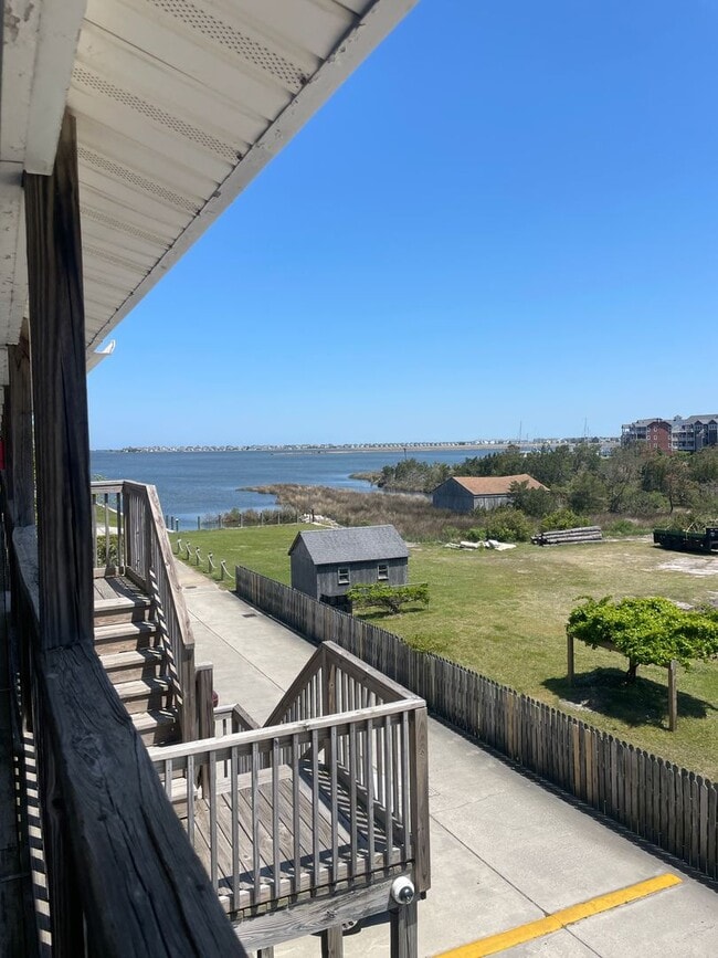 Primary Photo - One Bedroom apartment for rent in Manteo