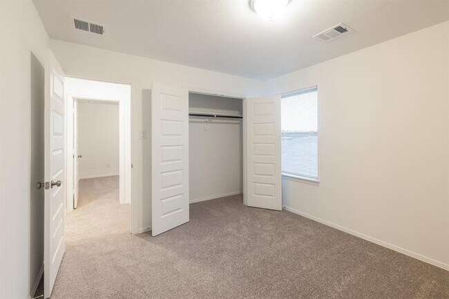 Building Photo - 16734 Rover Ln