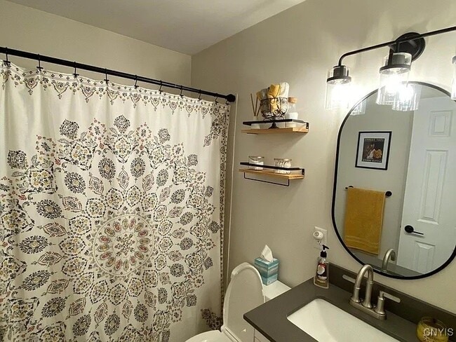 Building Photo - 1318 Ashton Rd