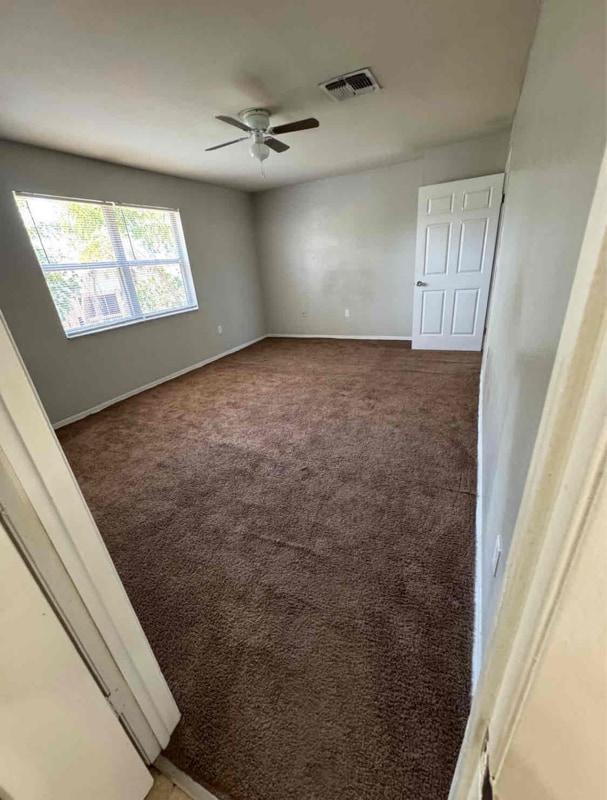 Building Photo - 7023 Oakwood Dr