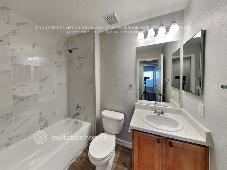 Building Photo - 5964 Raleigh Cir