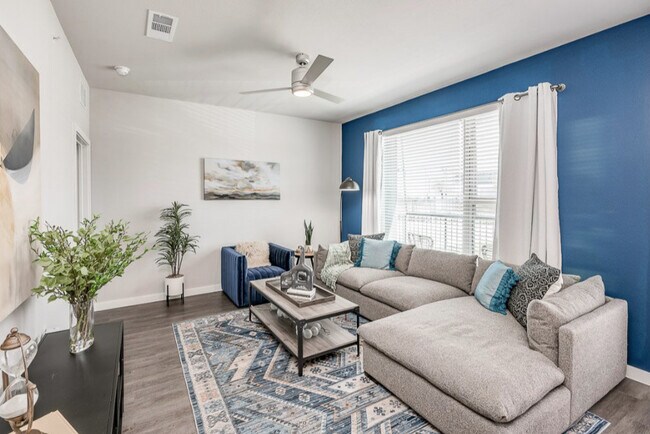Building Photo - Up to 6 Weeks FREE – Make Your Move Today!