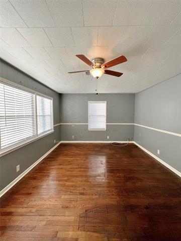 Building Photo - 1319 N Clay St