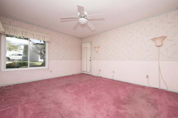 Building Photo - 2425 Cranston Dr