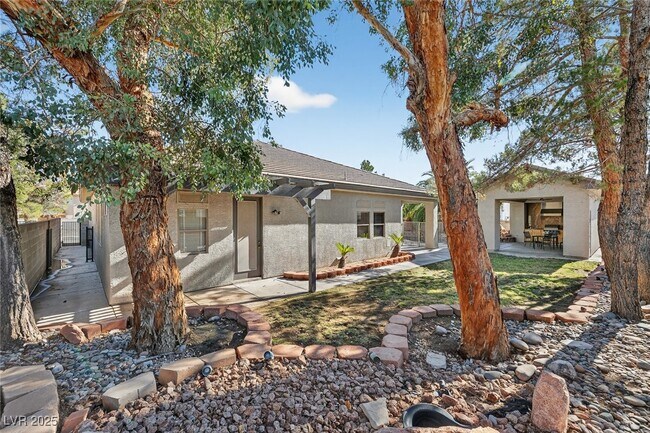 Building Photo - 3769 Erva St