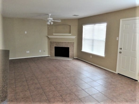Building Photo - 631 Gateship Dr