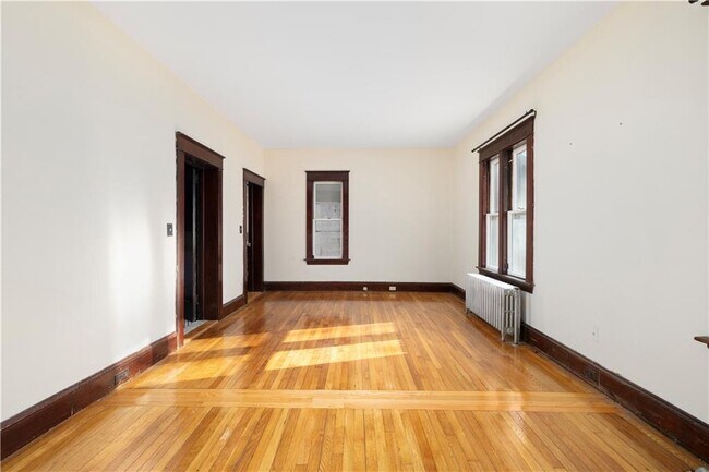 Building Photo - 31 Cranston Ave