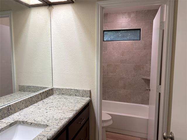 Building Photo - 107 Iberis Ct