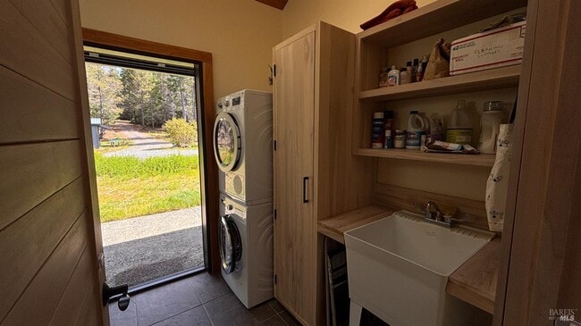 Building Photo - 34478 Iversen Rd