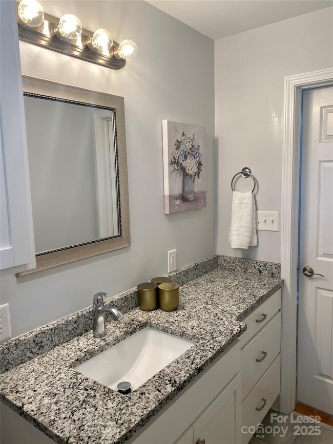 Building Photo - 113 Forest Dr