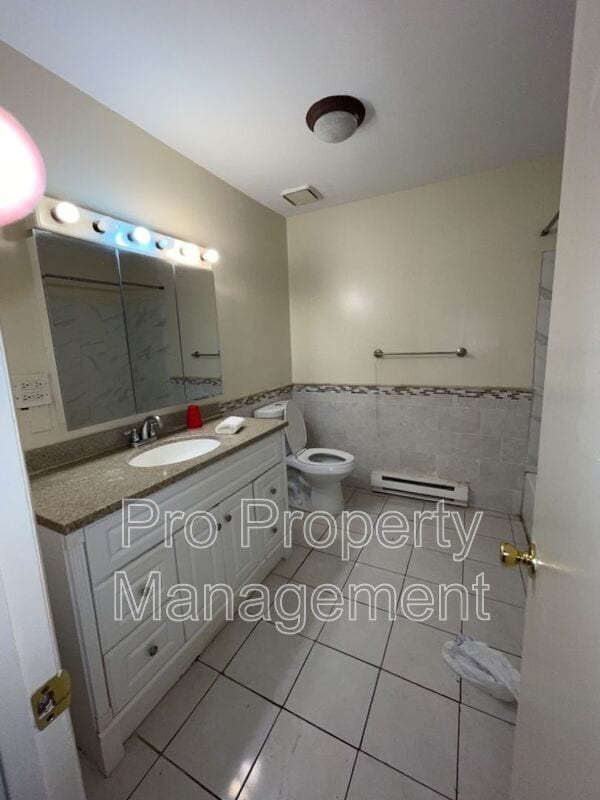 Building Photo - 7-9 Eden Drive