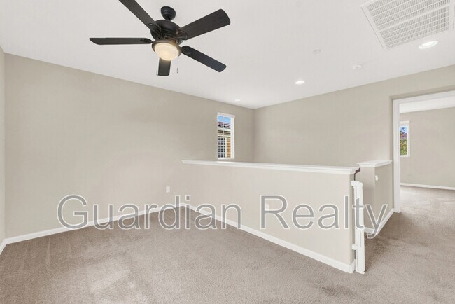 Building Photo - 2548 Sable Creek St