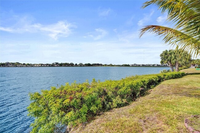 Building Photo - 20822 San Simeon Way