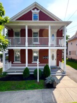 Building Photo - 526 High St