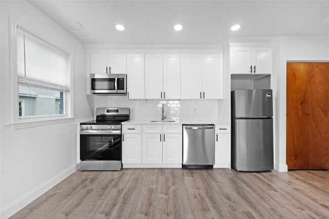 Building Photo - 56 S Highland Ave