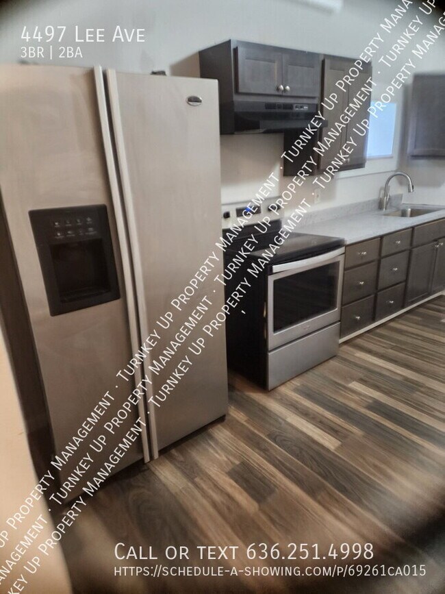 Building Photo - 4497 E Lee Ave