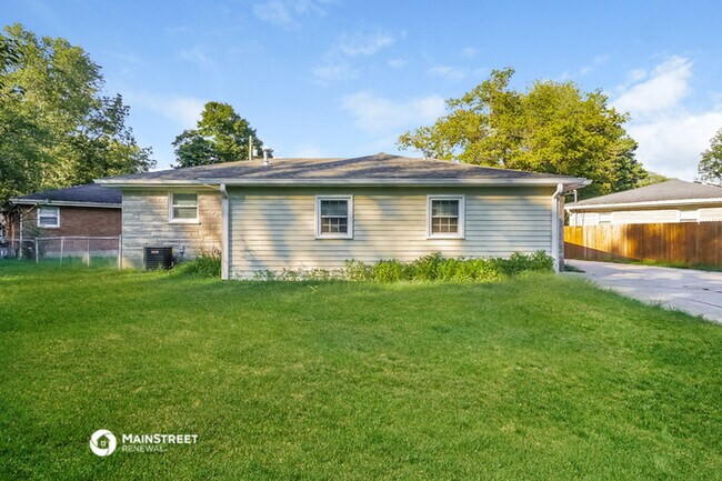 Building Photo - 1712 Star Rest Dr