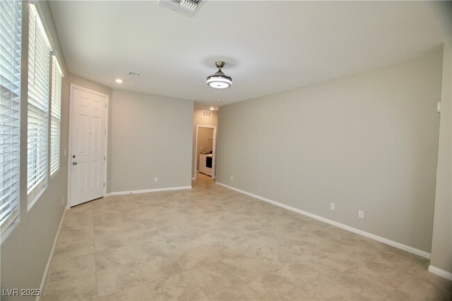 Building Photo - 4275 Tarim St