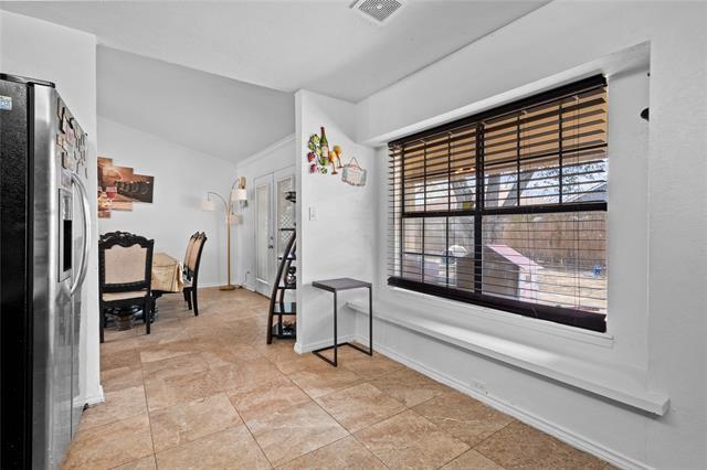 Building Photo - 3005 Woodlark Dr
