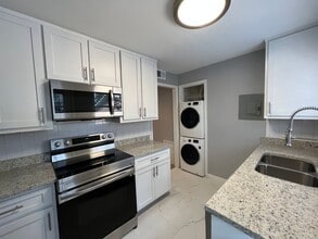 Building Photo - 3057 Pharr Ct N Northwest