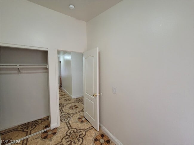 Building Photo - 4406 Cinema Ave