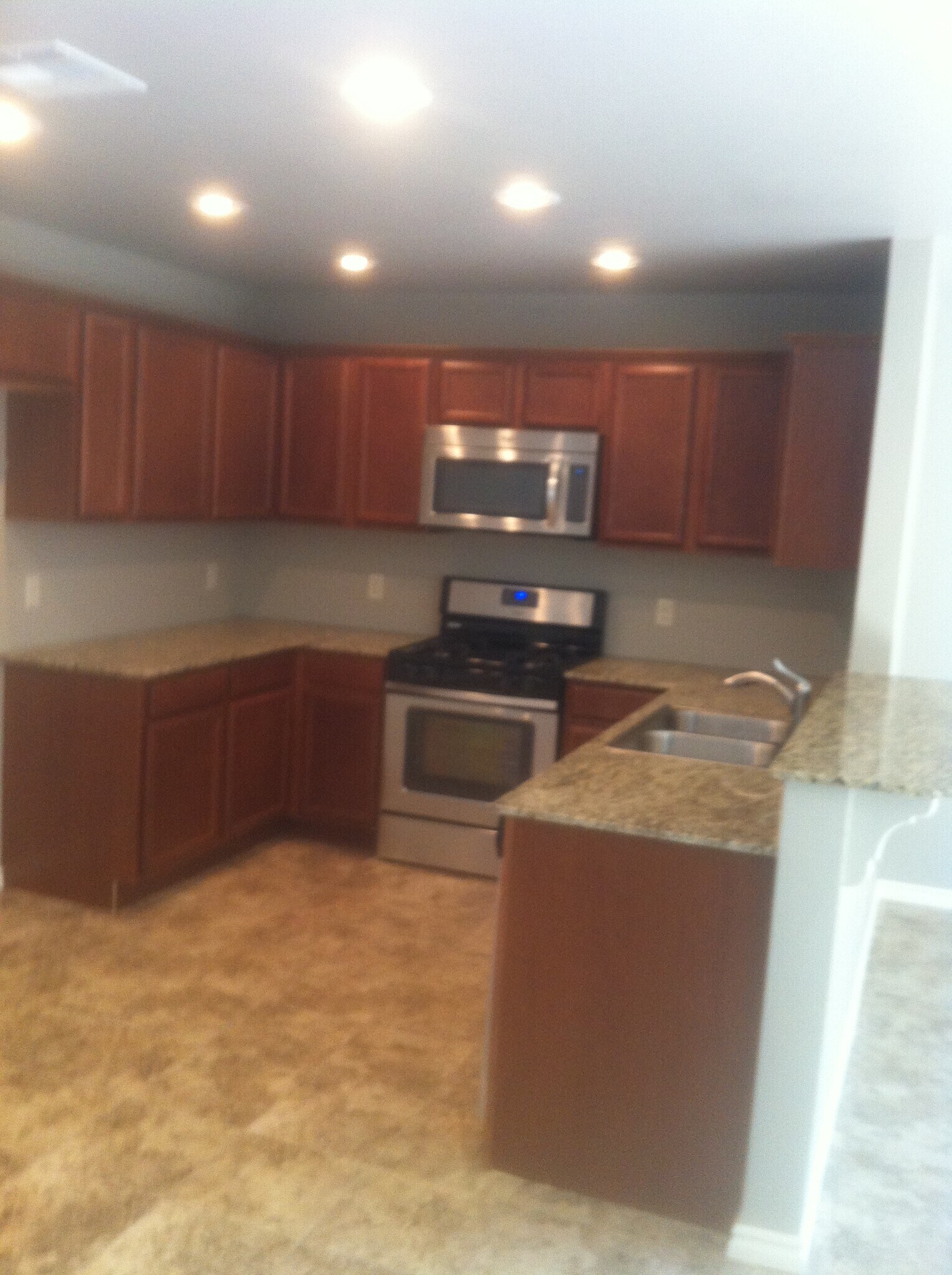 Building Photo - 127 Ashley Dr