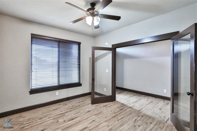 Building Photo - 350 White Rock Dr