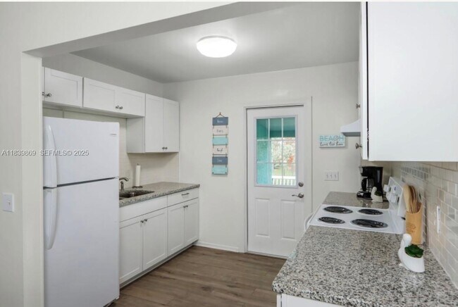 Building Photo - 1115 Hernando St