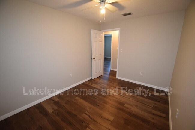 Building Photo - 2720 S San Gully Rd