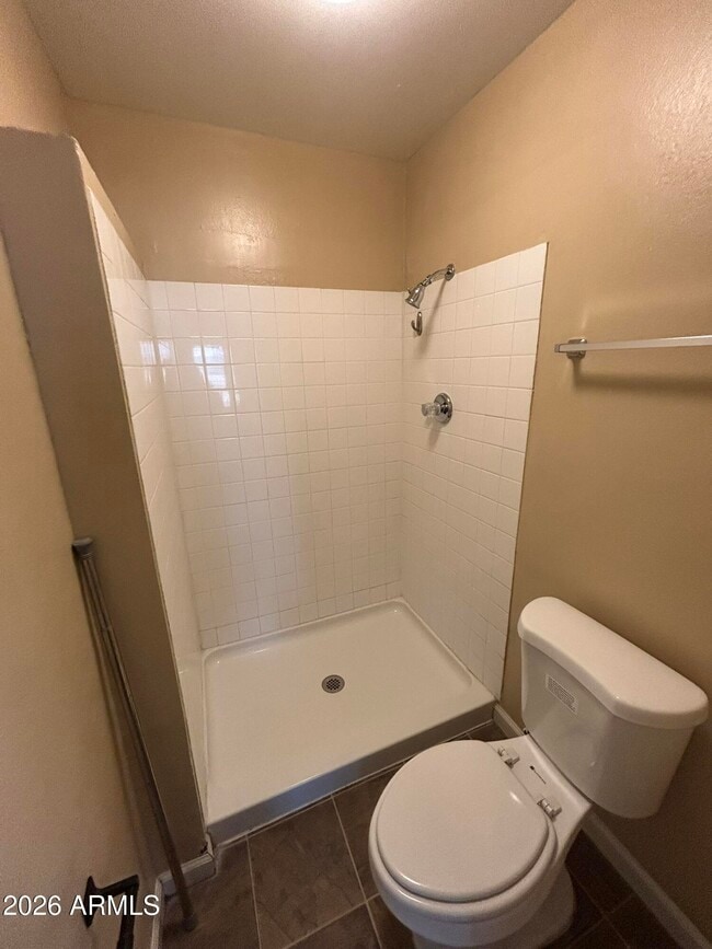 Building Photo - 512 W Malibu Dr