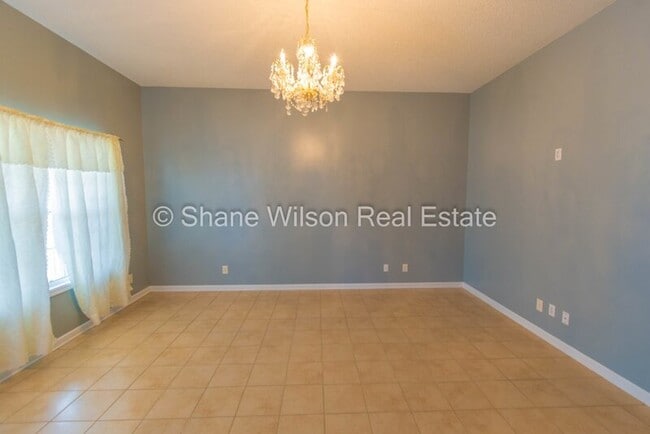 Building Photo - 216 Periwinkle Way