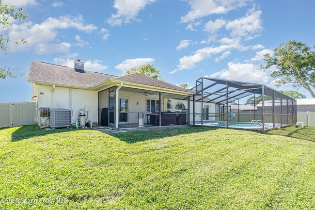 Building Photo - 1781 Radisson St NW