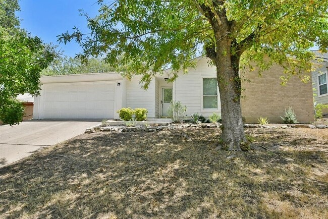 Building Photo - 8411 Romney Rd