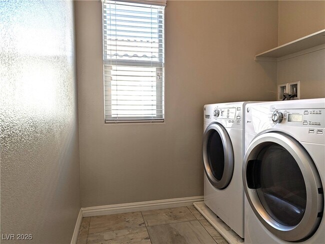 Building Photo - 6891 Dragonfly Rock St