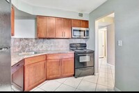 Building Photo - 2 bedroom in North Miami Beach FL 33179