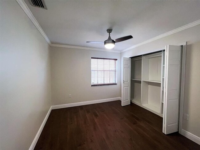 Building Photo - 10201 NW 56th St