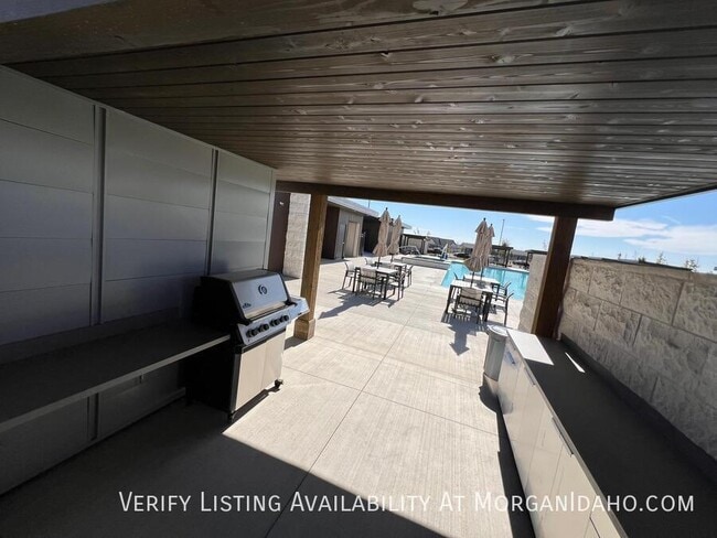 Building Photo - 8205 W Grey Alder Dr