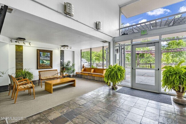 Building Photo - Downtown Reno Condo with Wingfield Park Views