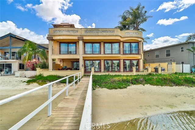 Building Photo - 5455 E Sorrento Dr