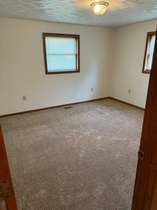 Bedroom 2 - 7255 Gomer Rd