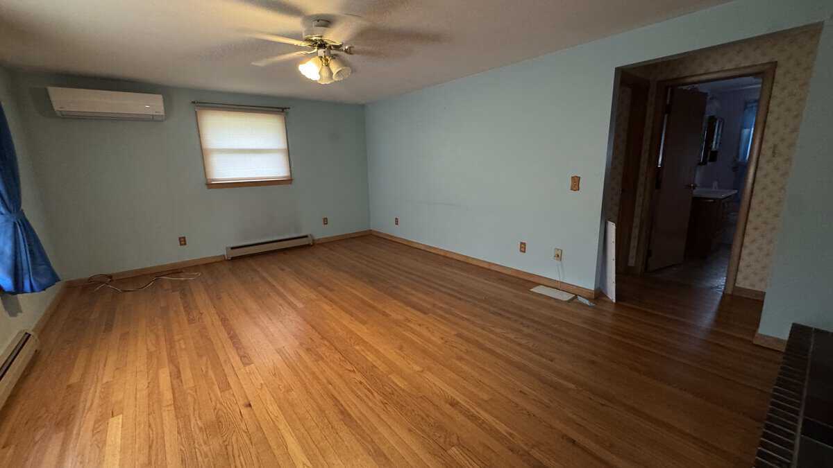 Building Photo - 2 Lawndale St