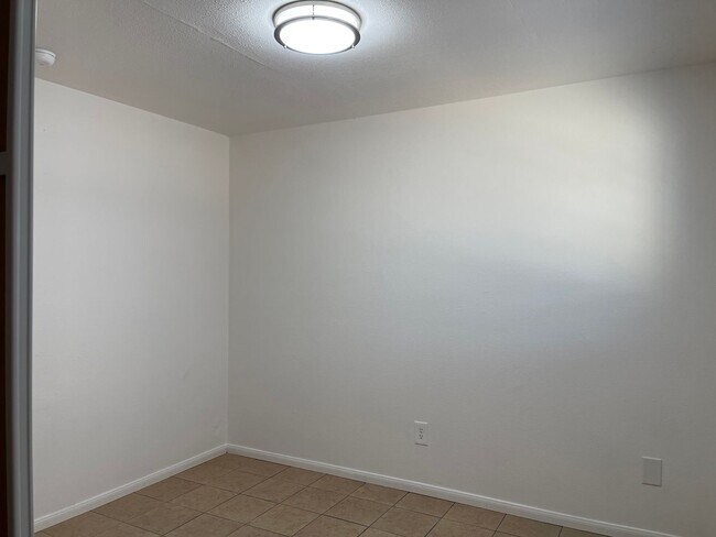 Building Photo - Spacious Four Bedroom Two Bathroom home for lease in San Bernardino, CA $3,175