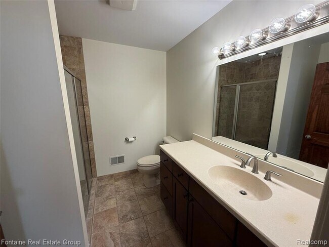 Building Photo - 107 W Grand River Ave