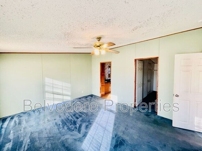 Building Photo - 221 Oak Grove Church Rd