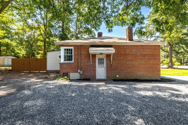 Building Photo - 13141 Overhill Dr