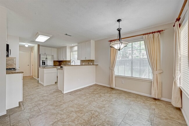 Building Photo - 1630 Berkoff Dr